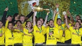Dortmund đăng quang Cúp nước Đức