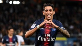 Angel Di Maria ăn mừng bàn thắng