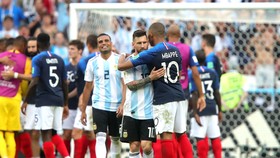 Kylian Mbappe và Lionel Messi sẽ cạnh tranh cơ hội ghi bàn ở PSG