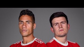 Raphael Varane và Harry Maguire