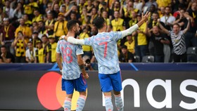Bruno ăn mừng thắng lợi cùng Ronaldo