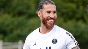 Sergio Ramos sẽ phải ngồi ngoài đến cuối tháng 10