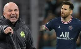 HLV Jorge Sampaoli và cậu học trò cũ Leo Messi