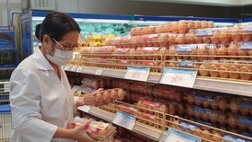 Giảm giá hàng hoá thiết yếu, hỗ trợ người dân yên tâm phòng chống dịch bệnh Covid-19