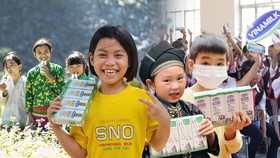 Mạng xã hội “hot” với chương trình “Triệu ly sữa yêu thương, triệu nụ cười hạnh phúc“