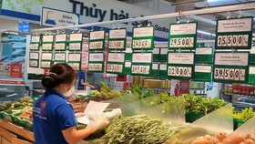 Đảm bảo an toàn, Siêu thị Co.opmart Cà Mau được hoạt động trở lại