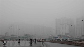 Hiện tượng sương mù tại Hà Nội. (Ảnh: Thanh Tùng/TTXVN)