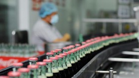 Coca-Cola đã nhiều năm báo lỗ trong suốt 20 năm hoạt động kinh doanh tại Việt Nam. (Ảnh minh họa: KT)