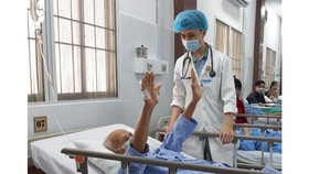 Cụ ông đã tỉnh táo sau khi can thiệp thành công