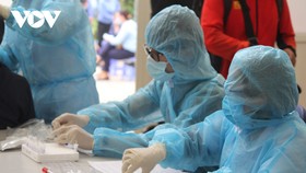 Đã có 50 ca dương tính SARS-CoV-2 từ ổ dịch BV Bệnh Nhiệt đới T.Ư
