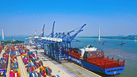 Cảng Quốc tế Lạch Huyện tại hải Phòng là cảng biển nước sâu đầu tiên của khu vực kinh tế trọng điểm phía Bắc. (Ảnh: Đức Nghĩa/TTXVN)