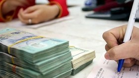 Để hạn chế rủi ro trong cho vay bất động sản thời gian tới, các ngân hàng đang kiểm soát chặt chẽ việc sử dụng vốn huy động ngắn hạn để cho vay dài hạn.