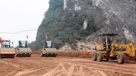 Giai đoạn 2021-2025 cần đầu tư 9 dự án cao tốc Bắc-Nam phía Đông với chiều dài 552km, nguồn vốn 124.619 tỷ đồng. (Ảnh: Việt Hùng/Vietnam+)