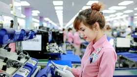 Nhiều doanh nghiệp đang cạn kiệt dòng tiền, "khát" vốn để sản xuất, kinh doanh. Ảnh minh họa