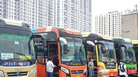 Đã có nhiều địa phương đồng ý thí điểm mở lại vận tải xe khách liên tính. (Ảnh: CTV/Vietnam+)