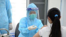 Tiêm vaccine Covid-19 cho trẻ em dưới góc nhìn bác sỹ
