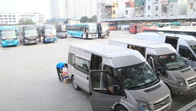 31/12/2021 là hạn cuối các xe chở khách trên 9 chỗ, xe đầu kéo, xe chở container phải lắp camera theo quy định. Ảnh: Tạ Hải