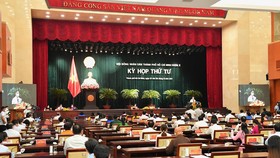 Kỳ họp thứ 4 HĐND TPHCM khóa X. Ảnh: VIỆT DŨNG
