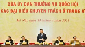 Chủ tịch Quốc hội Vương Đình Huệ chủ trì phiên họp. Ảnh: QUANG PHÚC