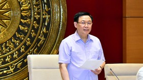 Chủ tịch Quốc hội Vương Đình Huệ phát biểu tại buổi làm việc. Ảnh: QUANG PHÚC