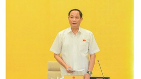 Phó Chủ tịch Quốc hội Trần Quang Phương điều hành phiên họp
