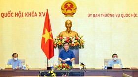 Chủ tịch Quốc hội Vương Đình Huệ chủ trì buổi làm việc