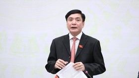 Tổng Thư ký Quốc hội, Chủ nhiệm Văn phòng Quốc hội Bùi Văn Cường phát biểu tại họp báo. Ảnh: QUANG PHÚC