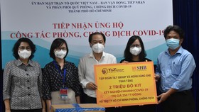TPHCM tiếp nhận 4 triệu kit test nhanh kháng nguyên trị giá 373 tỷ đồng