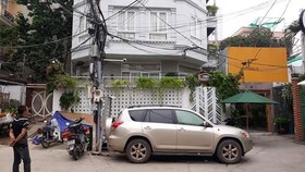 Thẩm phán bị tố cùng giảng viên bắt cháu nhỏ: Trục xuất những người chiếm giữ nhà
