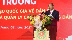 Thủ tướng Nguyễn Xuân Phúc: Đẩy nhanh việc chuyển đổi số trong quản lý dân cư