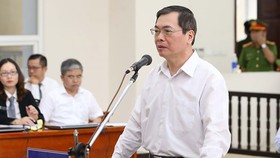 Cựu Bộ trưởng Vũ Huy Hoàng bị tuyên án 11 năm tù giam