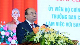 Đẩy nhanh tiến độ, đưa ra xét xử các vụ án tham nhũng, kinh tế nghiêm trọng với phương châm “không có vùng cấm, không có ngoại lệ“