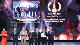 Chủ tịch nước Nguyễn Xuân Phúc: Báo chí tiên phong cung cấp kịp thời thông tin về dịch bệnh Covid-19