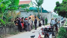 Chồng và con chết cháy trong nhà tắm, vợ đa chấn thương