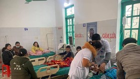 7 học sinh phải cấp cứu, nghi ngộ độc thực phẩm