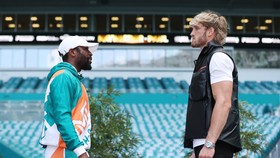 Logan to cao hơn Mayweather, nhưng sát khí và đẳng cấp lại thấp hơn