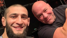 Ông bầu trọc đầu Dana White khá thân với Khamzat Chimaev