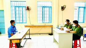The police force of Binh Chanh District is handling a case of spreading fake news in the area.