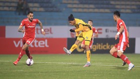 Nhiều khoảng trống bộc lộ ở hàng Viettel