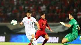 Duy Mạnh cùng các đồng đội đã thắng Indonesia 3-1 trong trận lượt đi