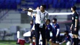 HLV Tan Cheng Hoe vẫn chưa thắng được thầy Park. Ảnh: KHƯƠNG DUY