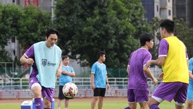 Tuấn Anh và Hoàng Đức đang là cặp tiền vệ trung tâm số 1 của đội tuyển Việt Nam hiện nay