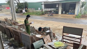 Triệu tập nhiều đối tượng đánh, đập phá tài sản của người dân ở Đắk Nông