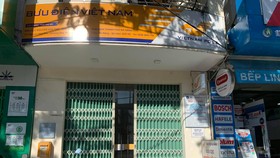 Một số chi nhánh bưu điện Việt Nam hạn chế mở cửa do thông báo mới vào tối ngày 16-5