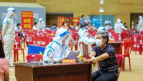 Khám sàng lọc kỹ càng đối với trường hợp người lớn tuổi