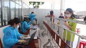 Chốt kiểm dịch cửa ngõ TP Đà Nẵng ở quận Ngũ Hành Sơn