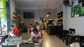 Đường phố Đà Nẵng ngày mở cửa phục vụ tại chỗ