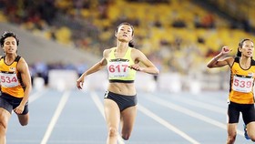 Tuyển thủ Lê Tú Chinh sẽ bước vào thi đấu vòng loại cự ly 100m nữ. Ảnh: NHẬT ANH