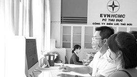 EVNHCMC cung cấp 100% dịch vụ điện 24/7 trực tuyến cấp độ 4 với 19 loại hình dịch vụ