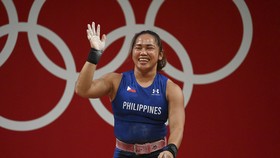 Nhà vô địch cử tạ Olympic Hidilyn Diaz đang tập trung chuẩn bị cho Giải vô địch thế giới diễn ra vào cuối năm nay. Ảnh: AFP